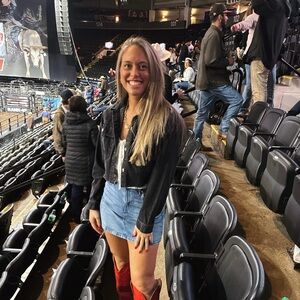 Meet your Posher, Amanda